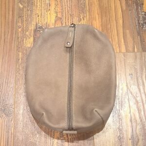 Roots Leather Pouch